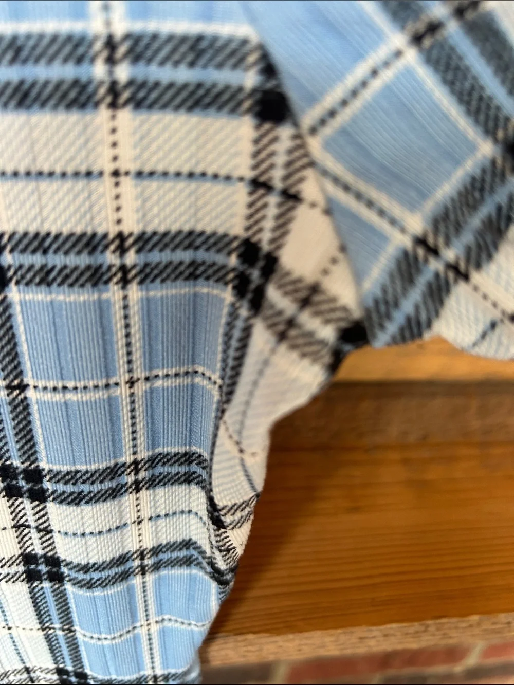Rue21 Blue White and Black Plaid Puff-Sleeve Top